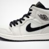 Air Jordan 1 Mid SE (beige / schwarz) Sneaker