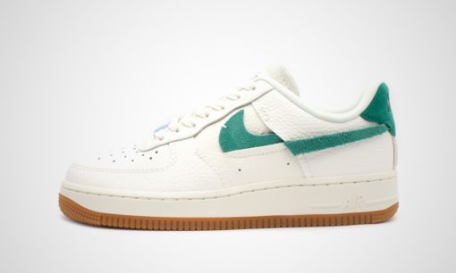 WMNS Air Force 1 '07 LXX (weiß / grün / blau) Sneaker