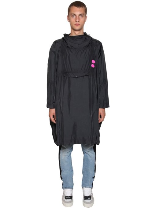 Regenmantel Aus Nylon Mit Patches
