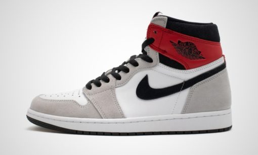 Air Jordan 1 Retro High OG "Light Smoke Grey"