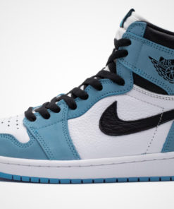 Air Jordan 1 Retro High OG "University Blue"