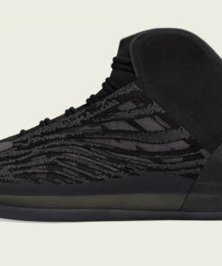 Yeezy QNTM "Onyx" Sneaker