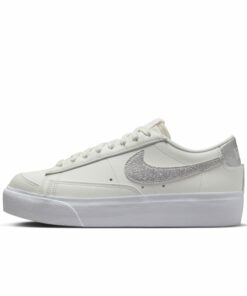 Nike Blazer Low Platform Damenschuh - Weiß