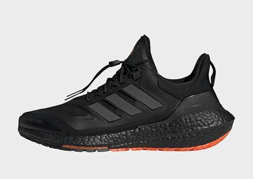 adidas Ultraboost 22 COLD.RDY 2.0 Laufschuh, Core Black / Carbon / Impact Orange