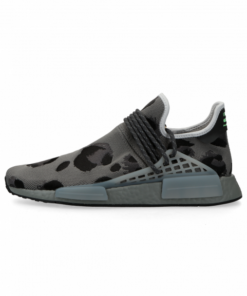 x Pharrell Williams HU NMD "Animal Print" Sneaker