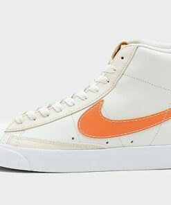 Nike Blazer Mid 77 EMB Herren, Phantom/Pearl White/Elemental Gold/Hot Curry