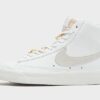 Nike Nike Blazer Mid '77 Damenschuh - Damen, White/Metallic Gold/Summit White